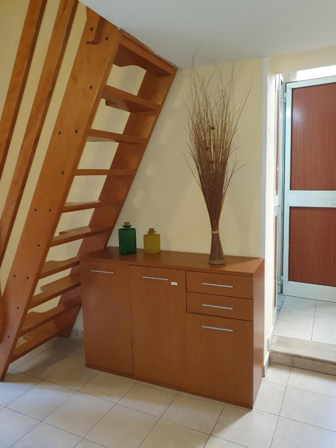 case Mortelle Neapel Exterior foto